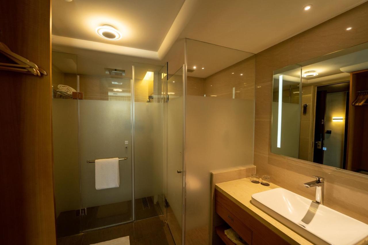 Courtyard By Marriott Madurai Hotel Exterior photo