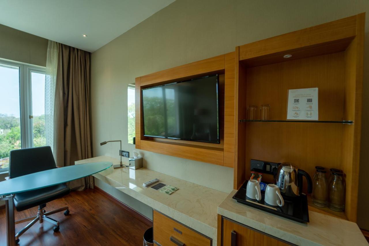 Courtyard By Marriott Madurai Hotel Exterior photo