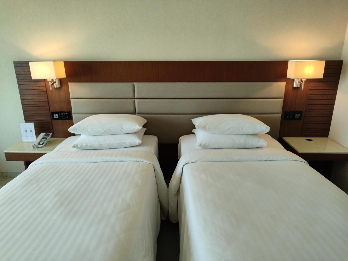 Courtyard By Marriott Madurai Hotel Exterior photo