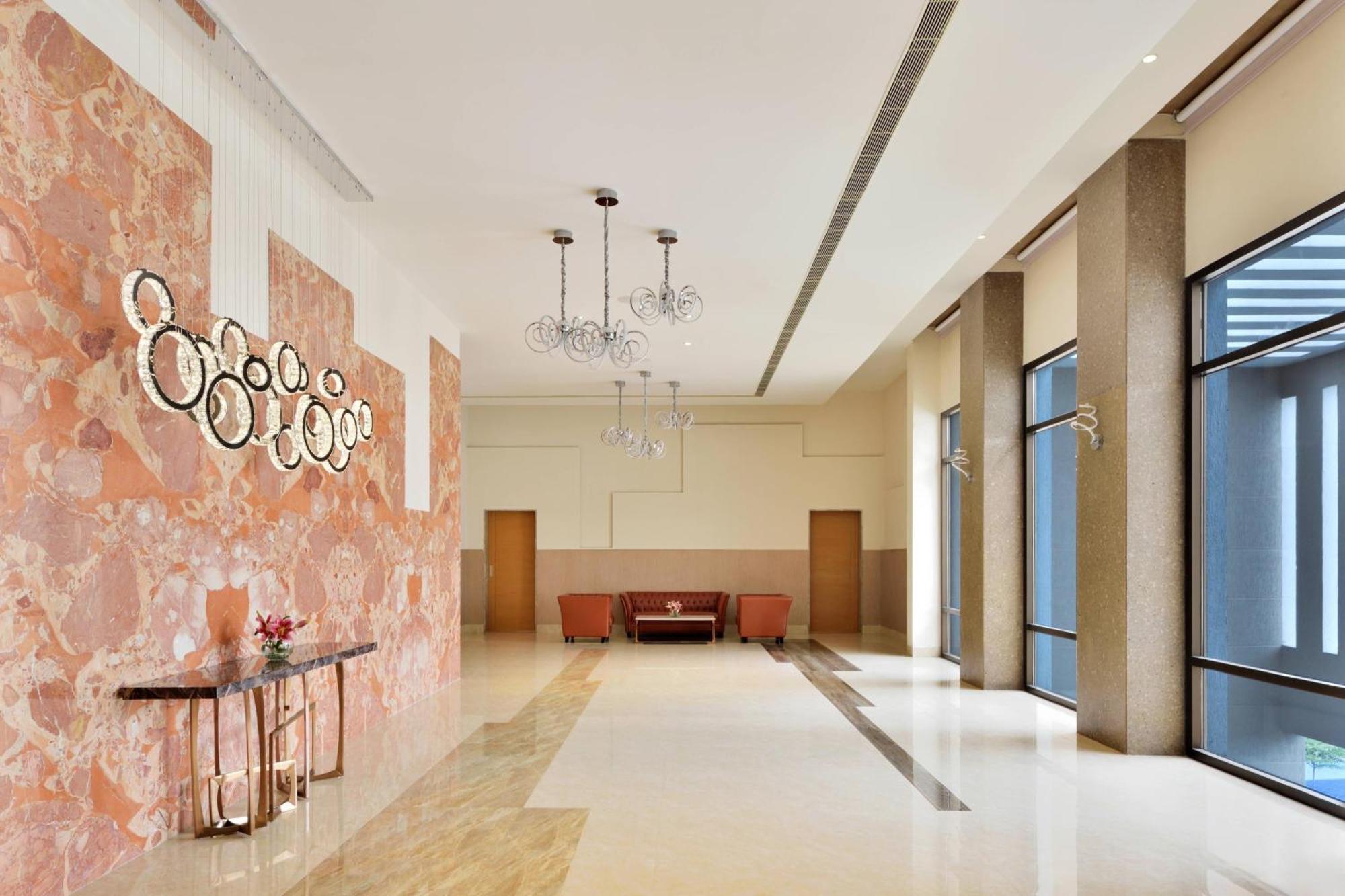 Courtyard By Marriott Madurai Hotel Exterior photo