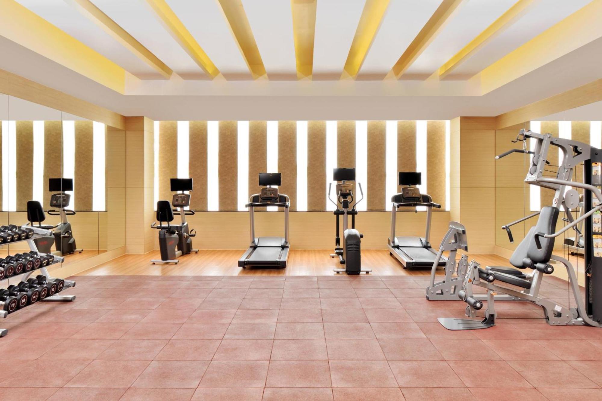 Courtyard By Marriott Madurai Hotel Exterior photo