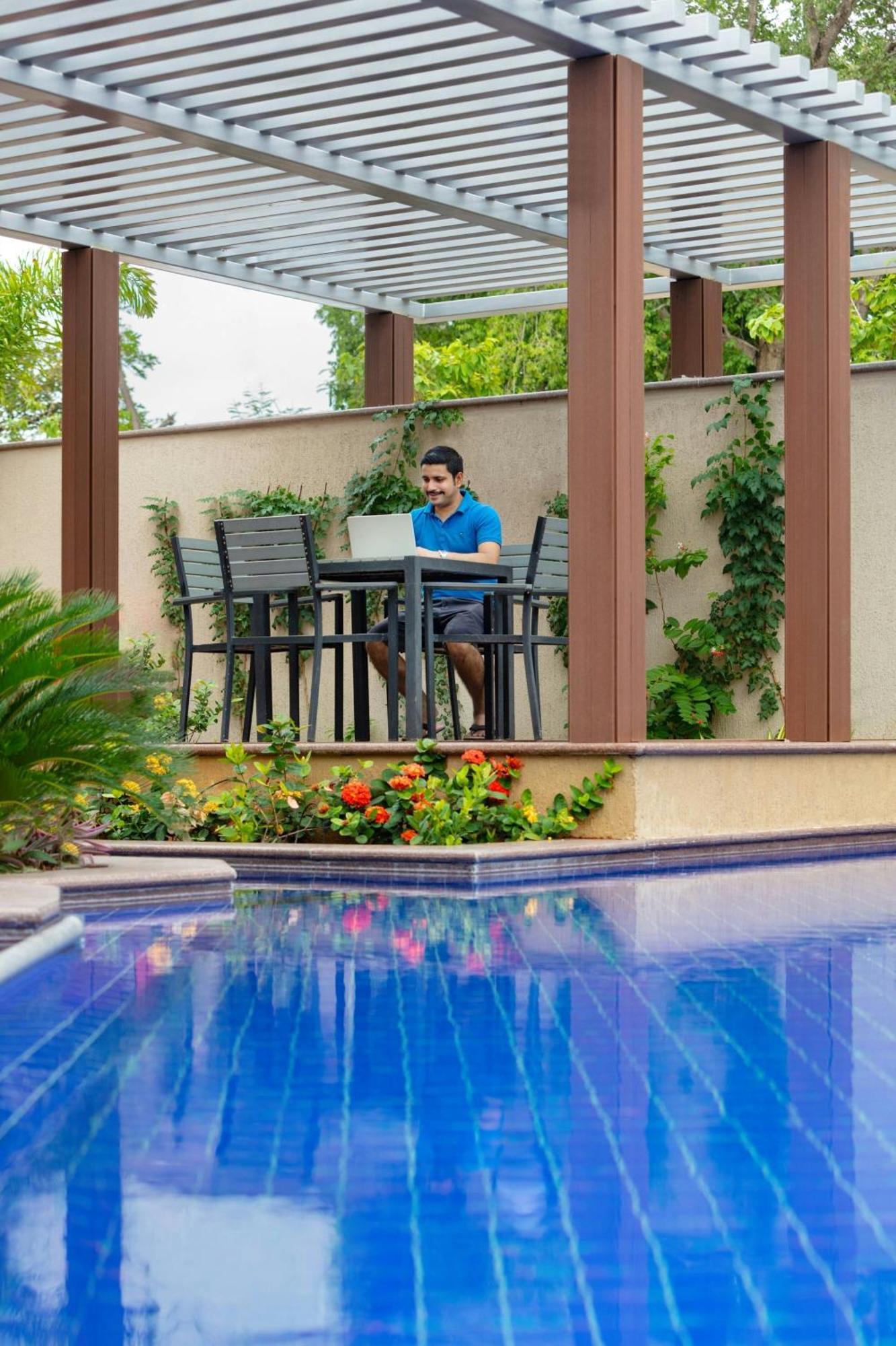Courtyard By Marriott Madurai Hotel Exterior photo