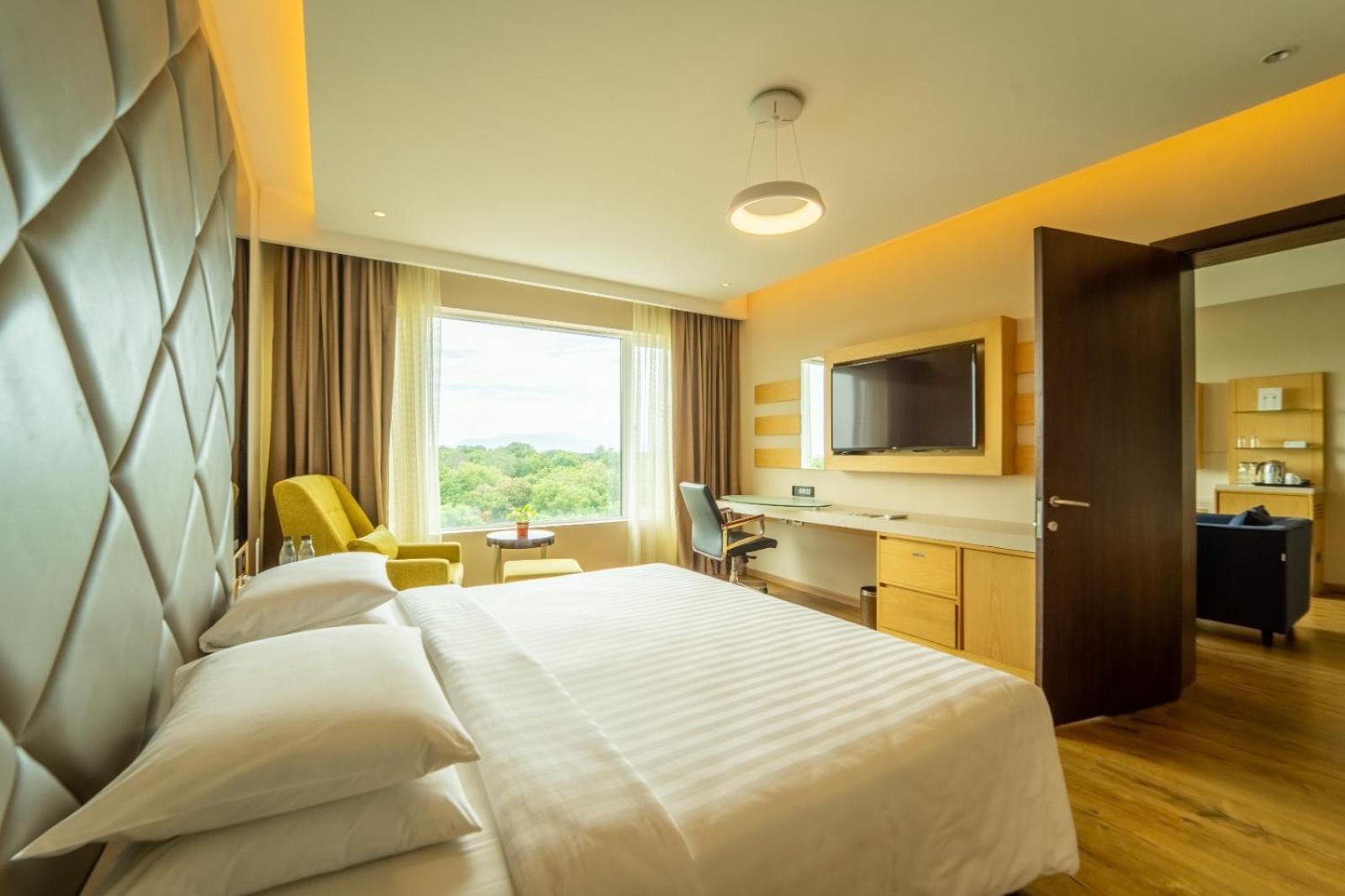 Courtyard By Marriott Madurai Hotel Exterior photo