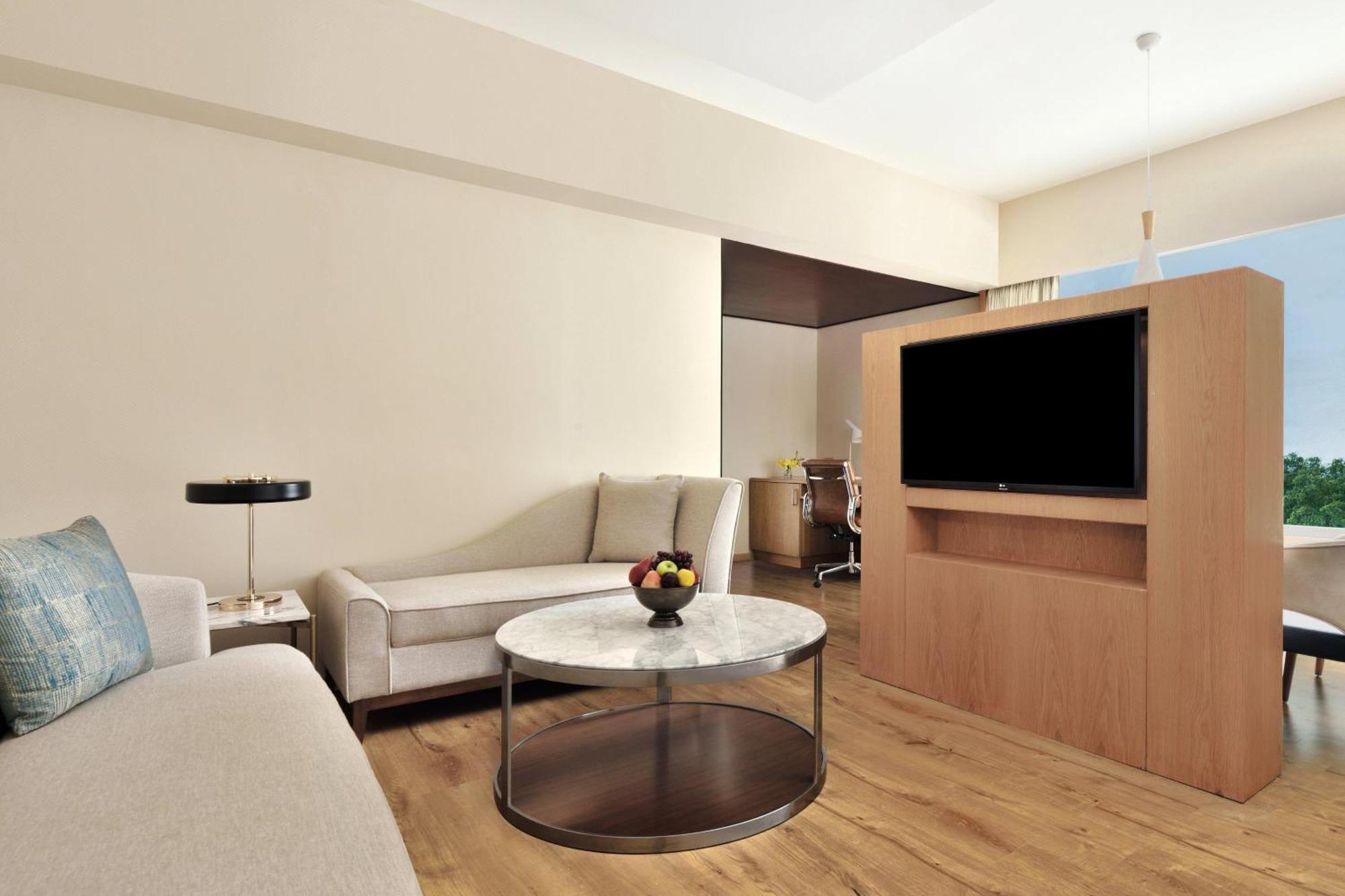 Courtyard By Marriott Madurai Hotel Exterior photo