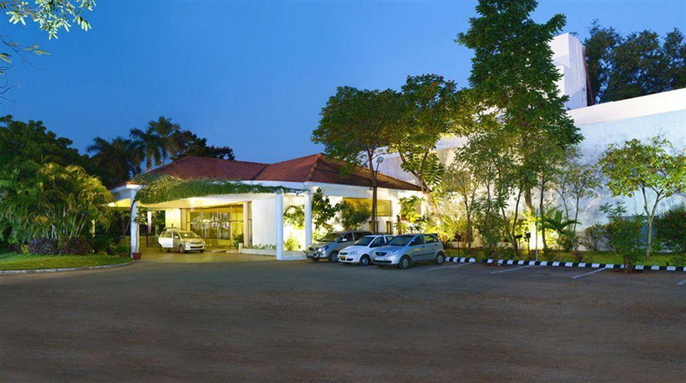 Courtyard By Marriott Madurai Hotel Exterior photo