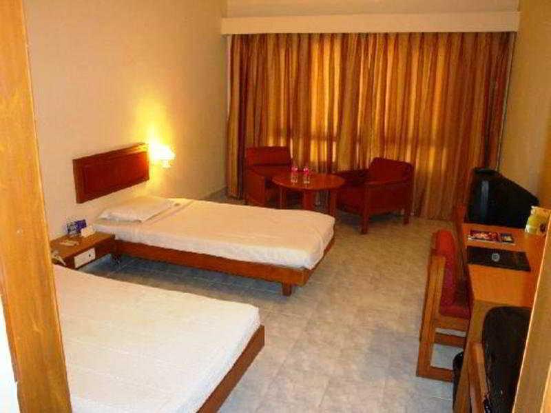 Courtyard By Marriott Madurai Hotel Exterior photo
